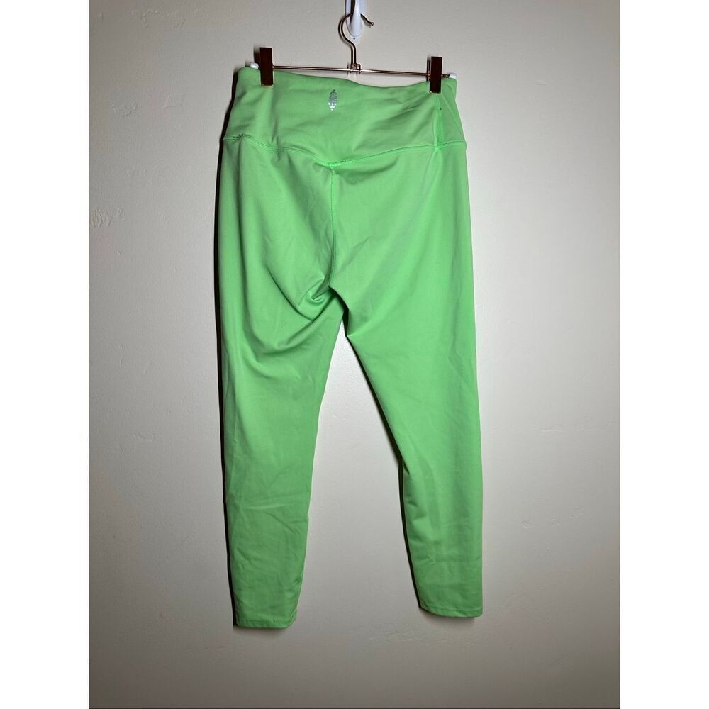 🌸 Free People Movement Lime Green Cropped Leggings Size Medium
